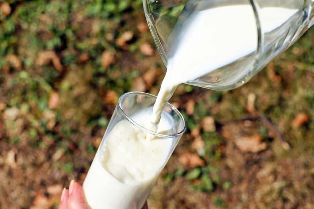 5 modi per identificare il latte avariato
