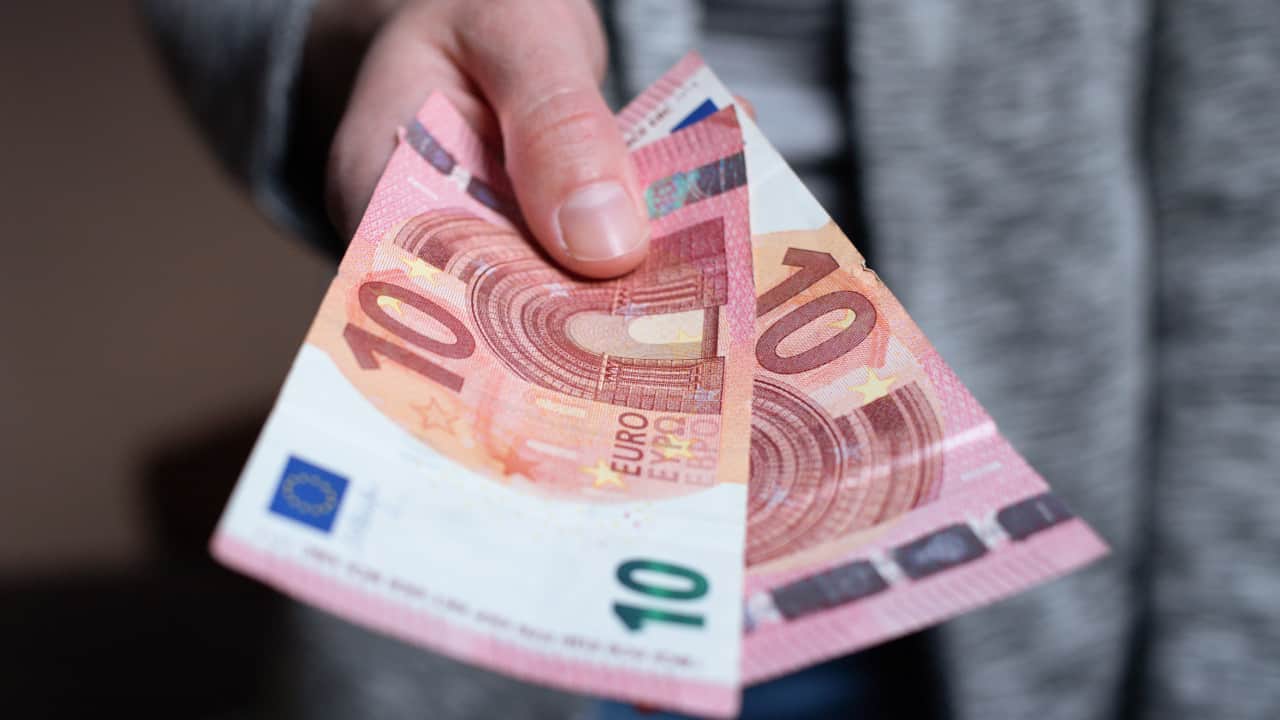 Se trovi questa specifica banconota da 10 euro, potrebbe valere fino a 2.500 euro