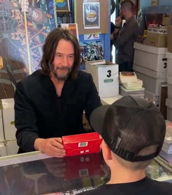 La reazione di Keanu Reeves al bambino di 9 anni che dice di essere il suo attore preferito